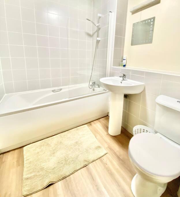 2 Bed Apartment In City Centre Dublin Exterior photo